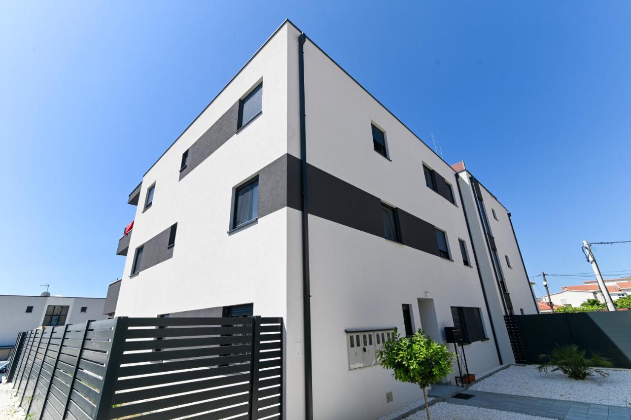 Apartment Laura, Free Parking, Balcony, 4 Ppl トロギール エクステリア 写真